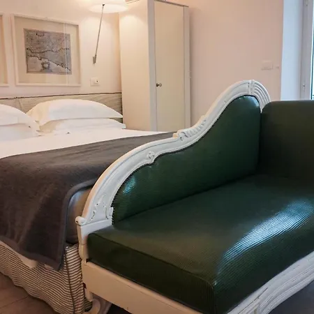 Bed & Breakfast Ca' De Tobia 3*