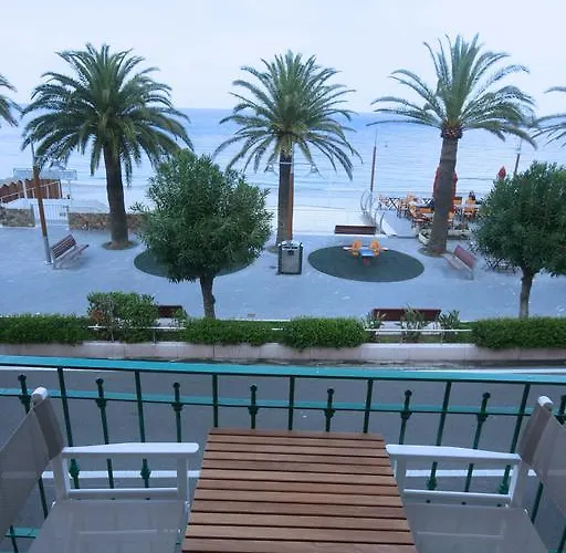 Ca' De Tobia 3* Noli